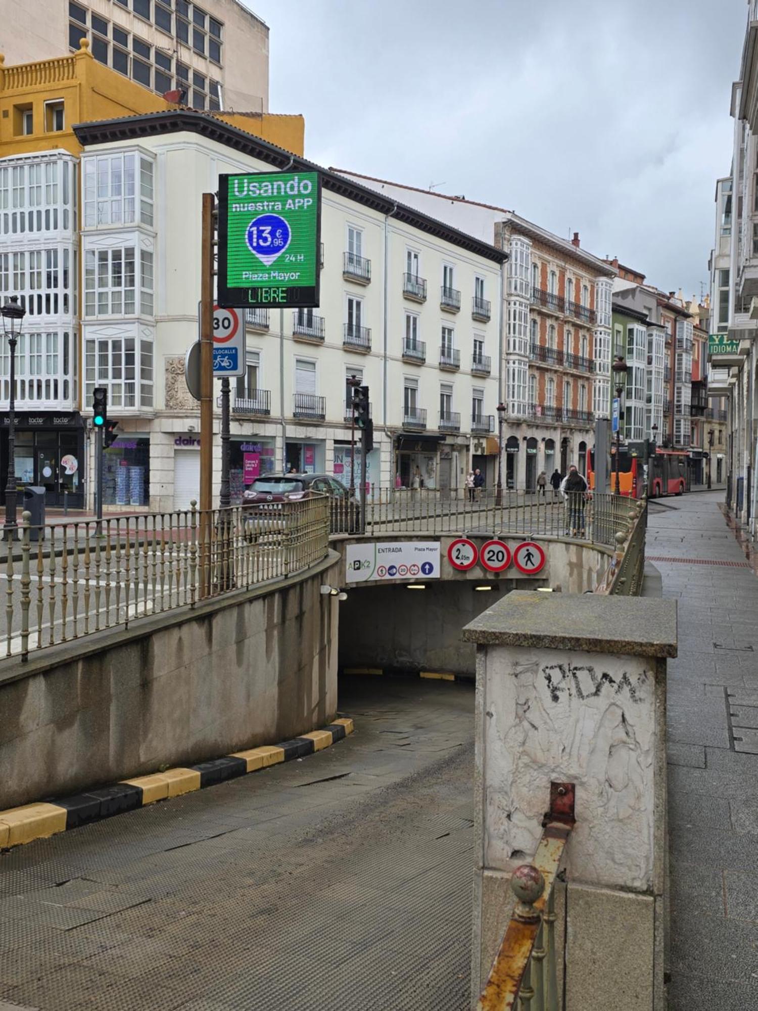 Edificio Aptos Turisticos - Burgos Centro Hc7 Bagian luar foto